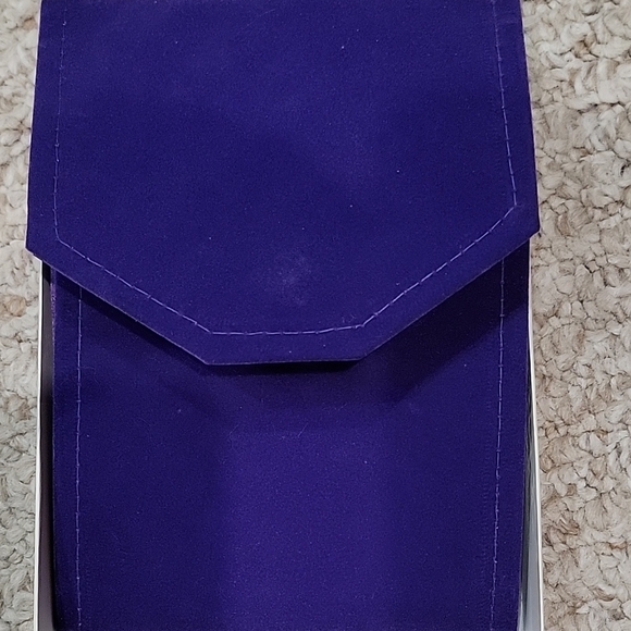 Elegant Silver Flamingo Pendant Necklace - Picture 4 of 4